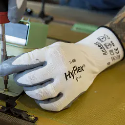HyFlex 11-800 Aviation Application 1.jpg