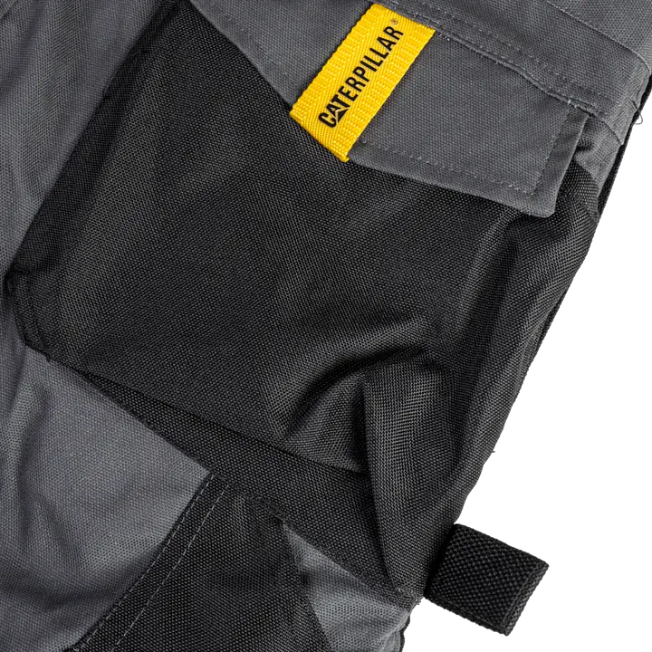 Caterpillar_c173_grey-black_safeguru_08.webp