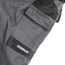Caterpillar_c173_grey-black_safeguru_09.webp