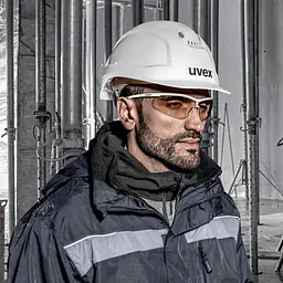 9183064_Main_safeguru_nb_use.png