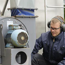 _OLA3718_X5A_O.jpg