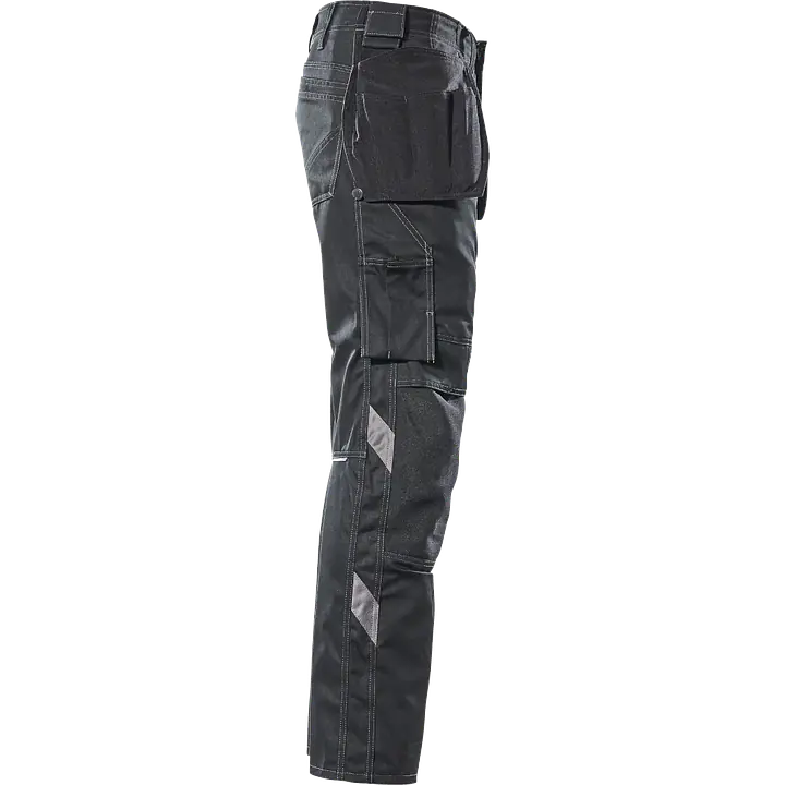 Mascot_17731-442_black_safeguru_04.webp