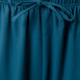 Velilla_533007_ocean_blue_05.webp